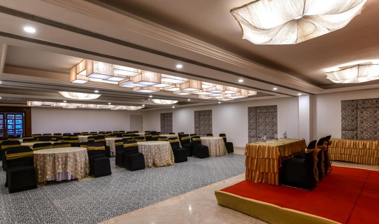 The Downton Hotel Raipur  Exterior photo